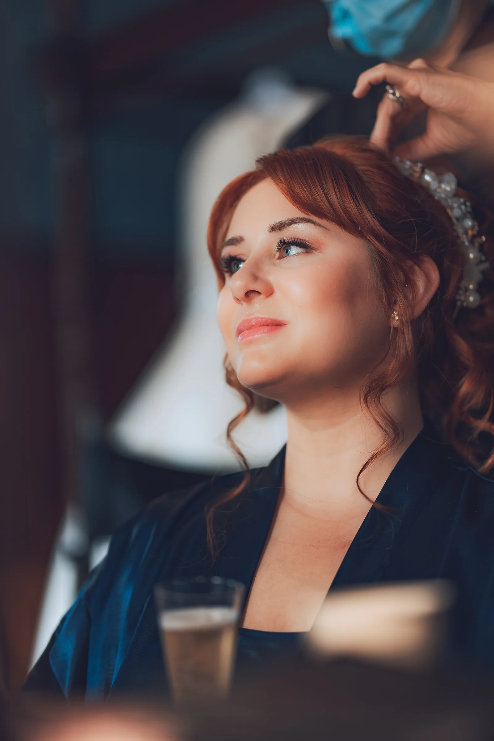 photo de Léa prise pendant ses préparatifs au chateau de la ligne près de bordeaux